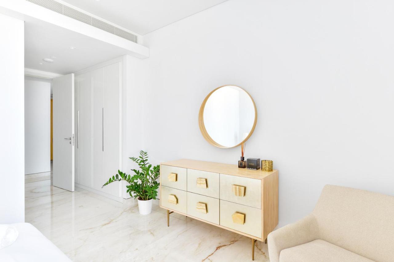 Contemporary And Spacious 2 Bedroom In Bluewaters Island Apartment *